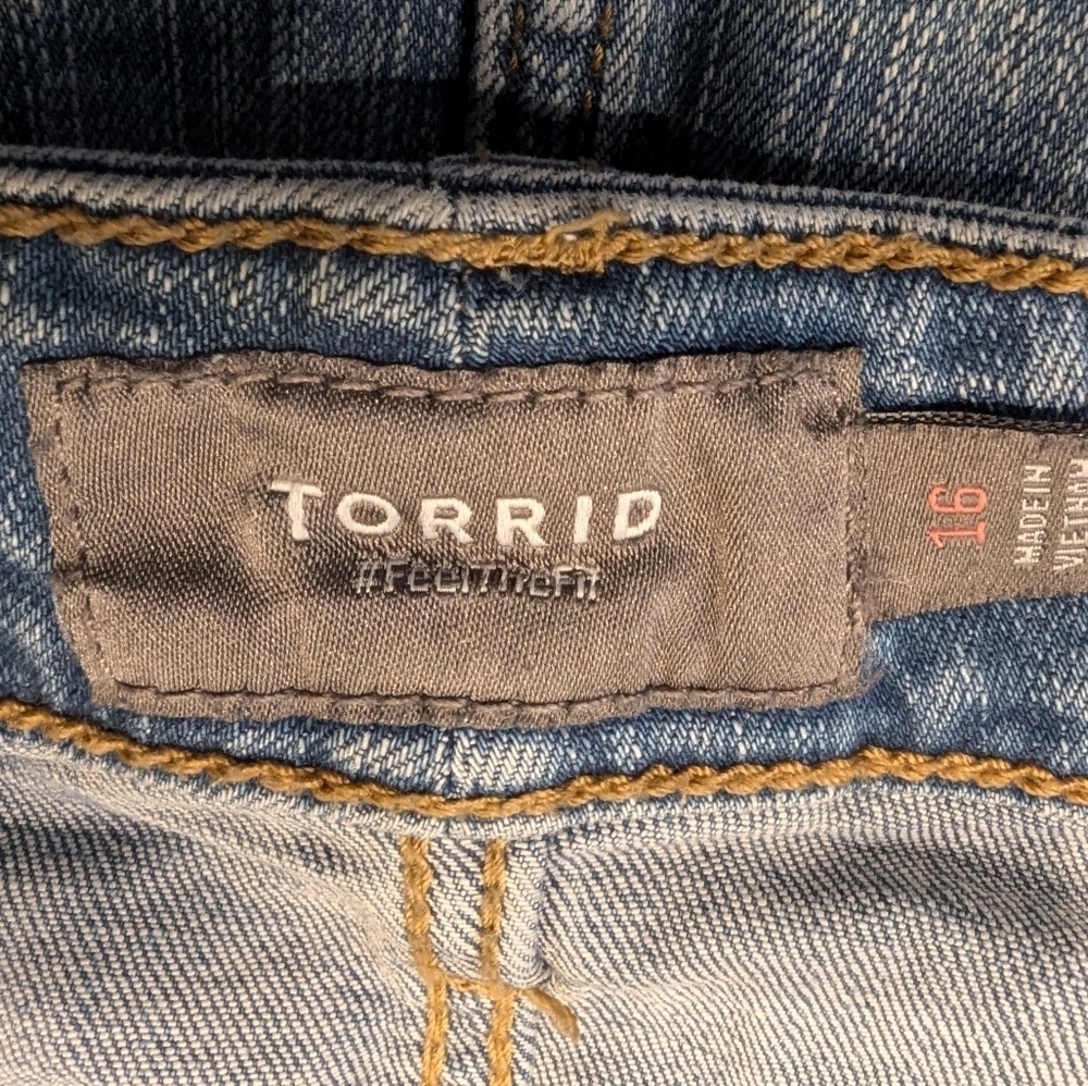 Torrid Midi denim skirt, Light Blue  Size 16, new without tags - Picture 12 of 13